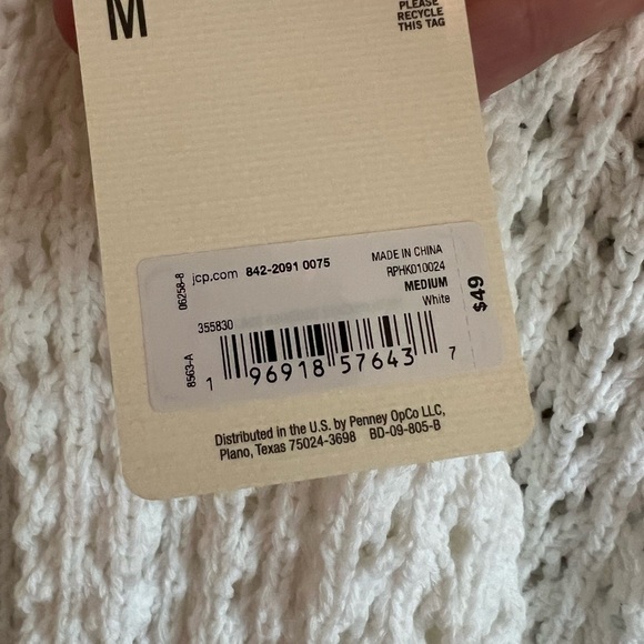 JCPenney White Crew Neck Sweater Cozy Knit Design - Picture 3 of 4